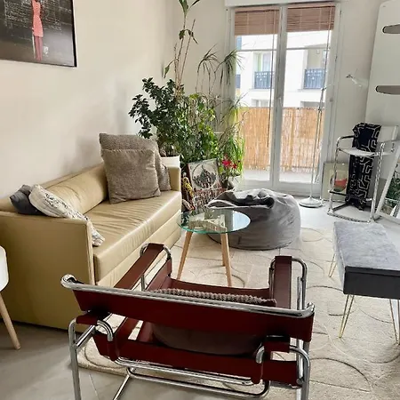 アパート Joli 2p Terrasse A Ouen Touchant Paris, Confort Free Wifi サン・トゥアン