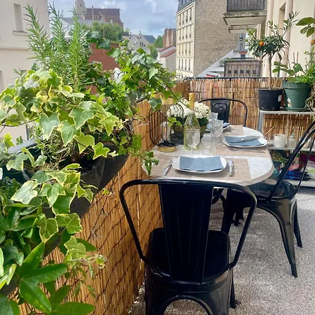 Joli 2p Terrasse A Ouen Touchant Paris, Confort Free Wifi アパート
